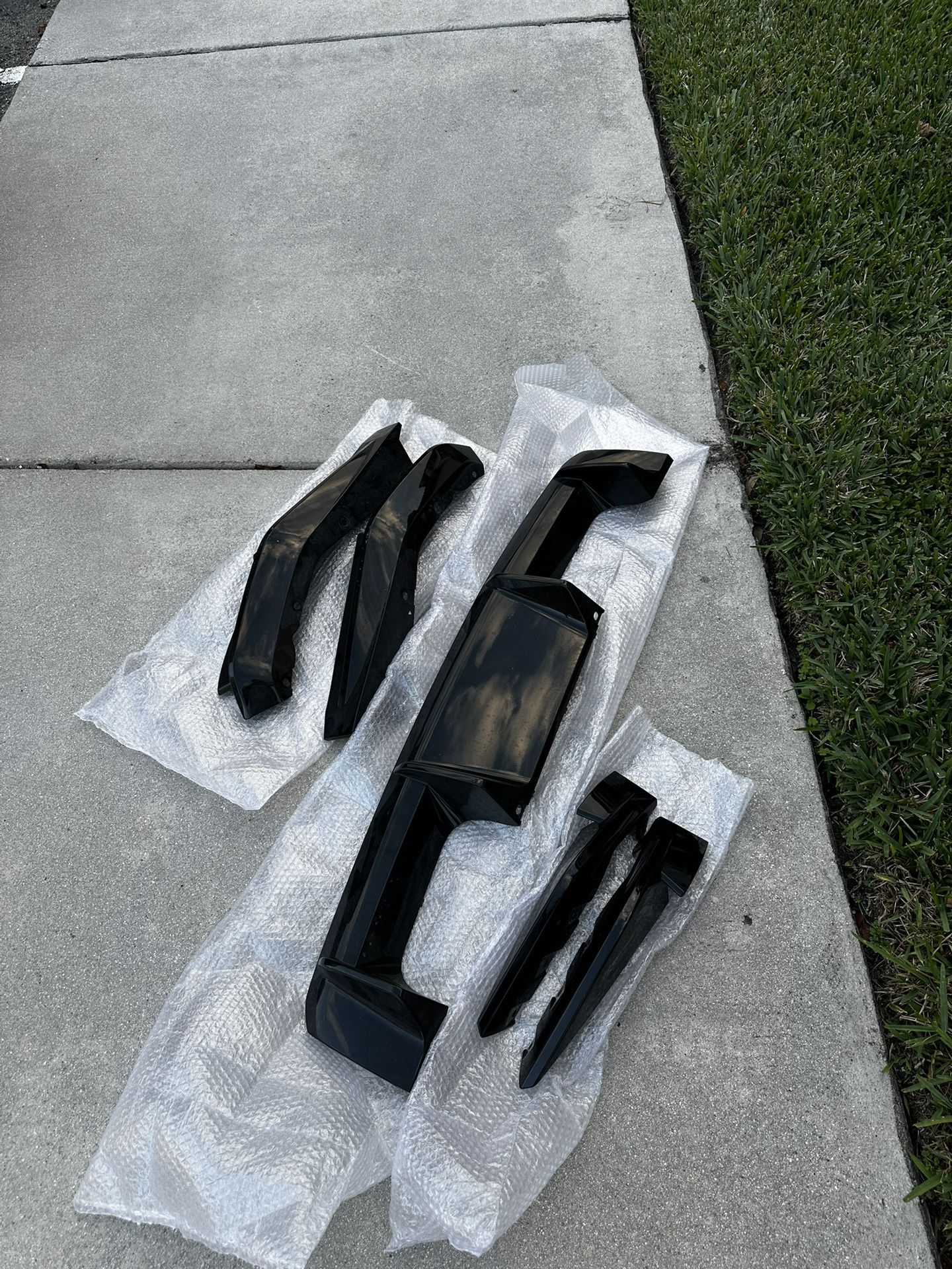 G82 M4 Rear diffuser & side piece with front corner lip