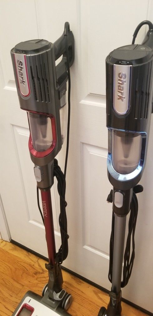 NEW cond SHARK VACUUM WITH AMAZING POWER SUCTION. , WORKS EXCELLENT. ,IN THE BOX