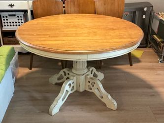 Farmhouse Dining Table with Leaf