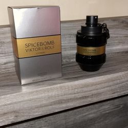 Victor & Rolf Spicebomb Extreme 