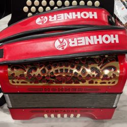 Hohner Accordion Compadre
