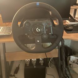 G923 Steering Wheel And Shifter