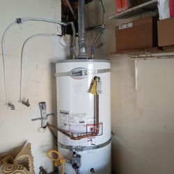 Water Heaters Boilers  40 gallons  50 gallons