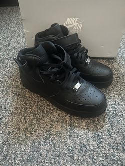 Nike Air Force 1 Mid '07 Triple Black Size 8 – Excellent Condition w/ Box