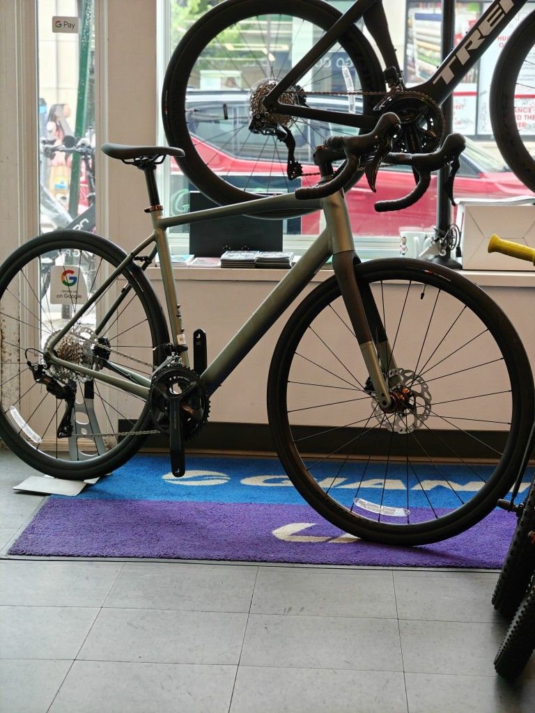 24 Speed Road Bicycle 