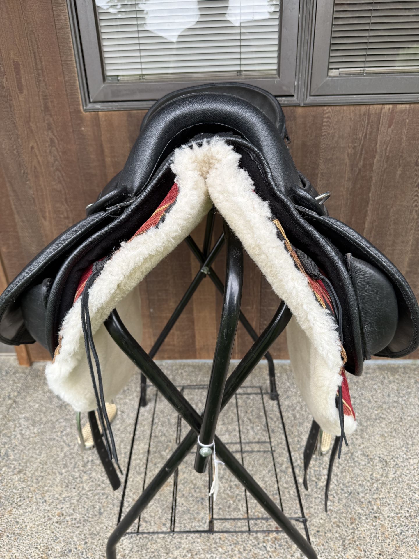 Black English style Saddle