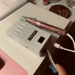 Valentino Beauty Pure Drill