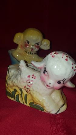 Vintage Lamb pottery planters