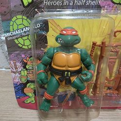 Vintage Teenage Mutant Ninja Turtles Michelangelo Carded Figure