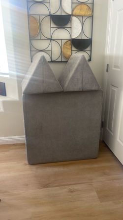 Play couch