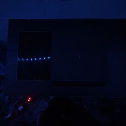 

iPad 10 Pro 64gb + PS4 Bundle w/ Controller & HDMI – $175