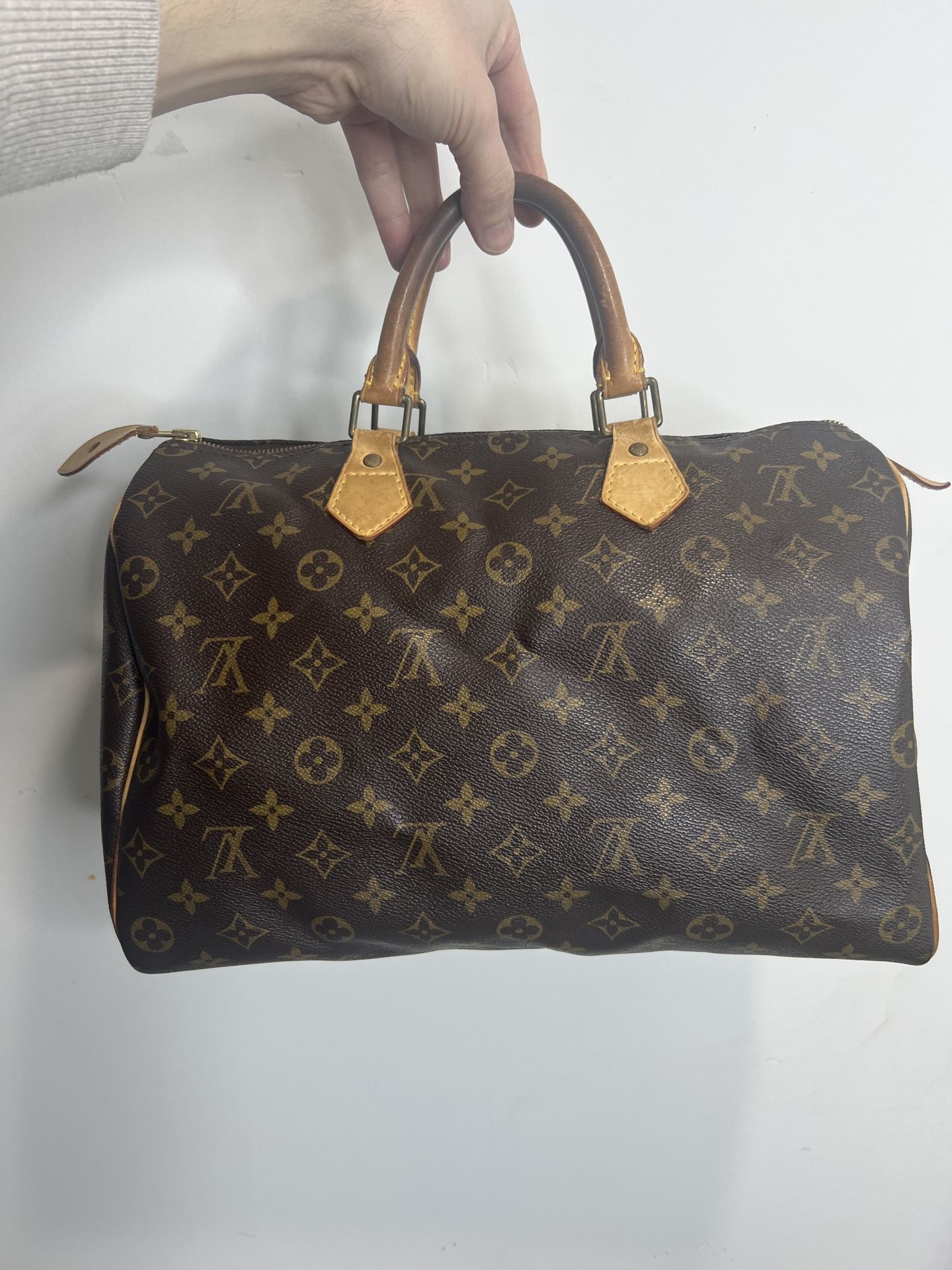 Authentic Louis Vuitton Speedy 35