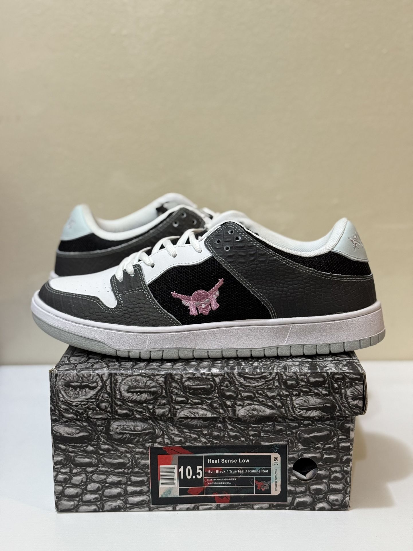 Kito Wares Nike Dunk Low “Heat Reactive” - Size 10.5