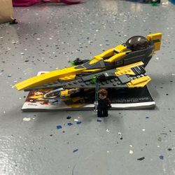 Lego Star Wars Set 75214: Anakin’s Starfighter