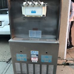 Carvel Soft Serve Ice Cream Machine 