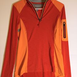 REI Woman's Small Lightweight 1/4 Zip Performance Pull Over Running L/S shirt