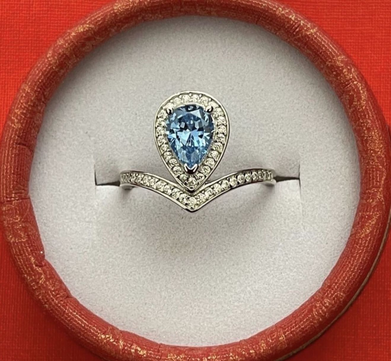 925 Sterling Silver Blue Topaz Minimalist Band Ring Size 8 Stone Size 4*6mm