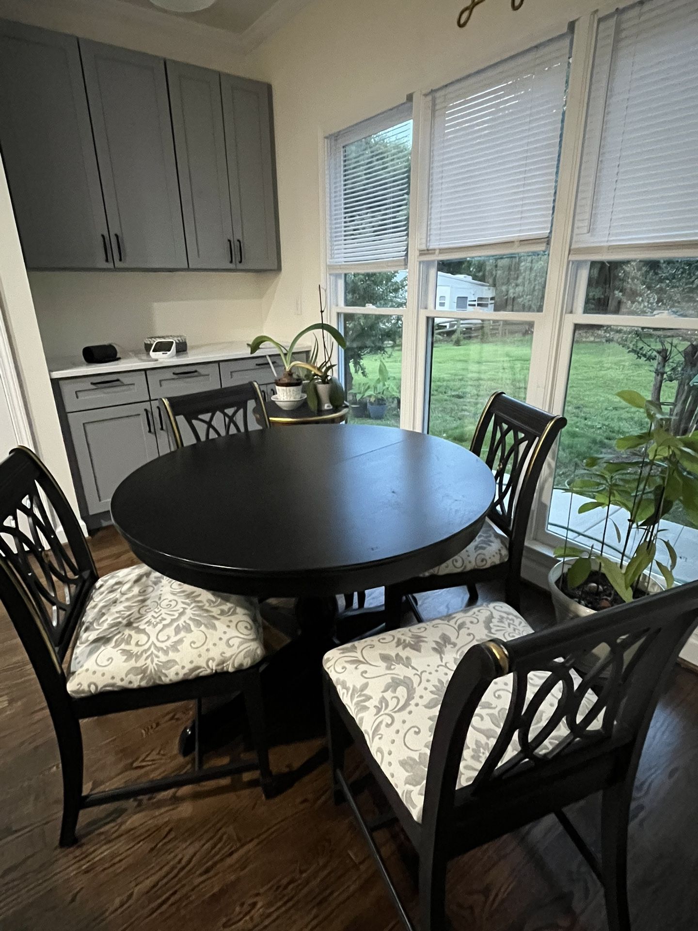 Black Kitchen Table With 4 Black Upholster Fabric Chairs, With Hold Trimming