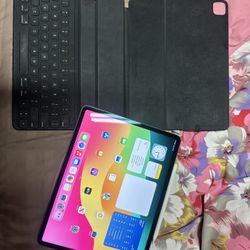 ipad pro 12.9inch gen5 M1 1024GB.