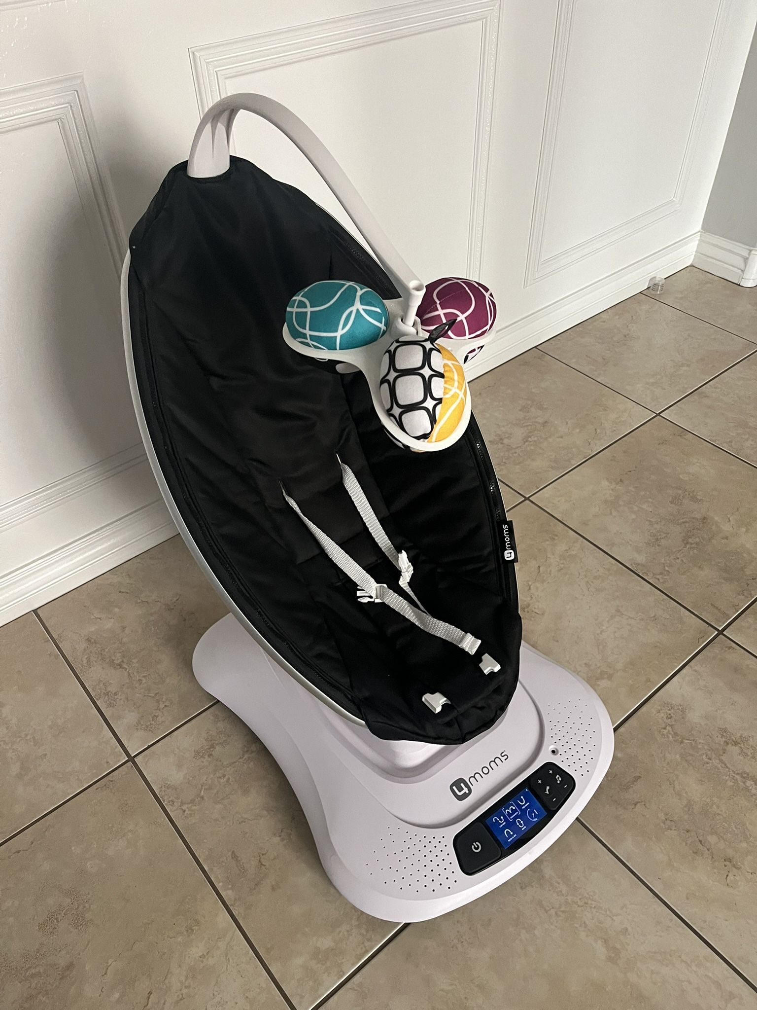 Used Once Mammaroo Baby Swing (Serious Buyers Only)