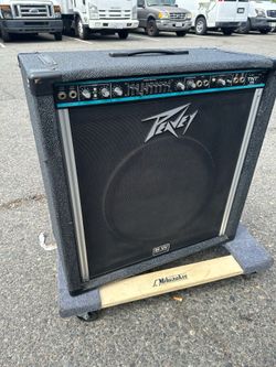 Peavey TNT 115 bass combo amp