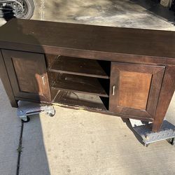 Small brown table  — See measurements