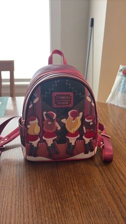Brand new mean girls back pack that the Christmas lights light up