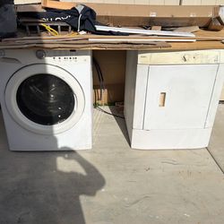 Laundry dryer