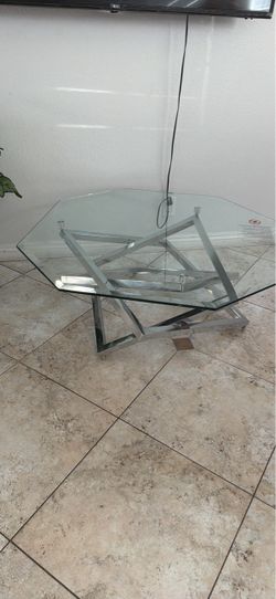 Mesa de vidrio grueso