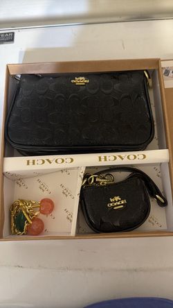 Coach Black Signature Leather Wristlet Set
