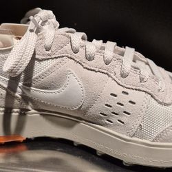 NIKES  City's Safety  Size 9 in men's