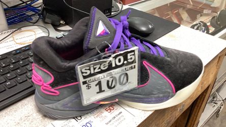 Nike FZ1094-001 size 10.5