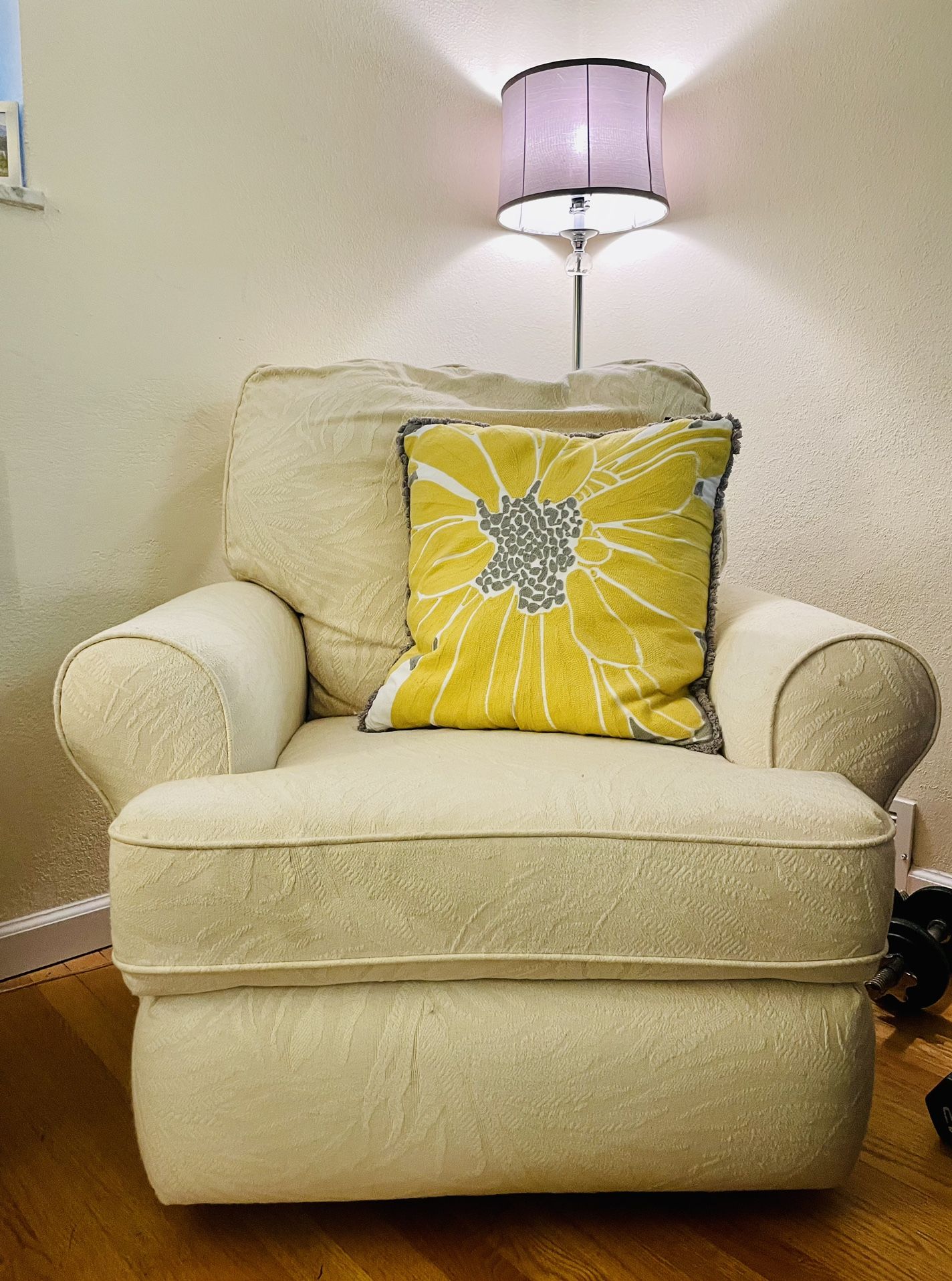 Overstuffed Chair (Best Chairs, Inc.)