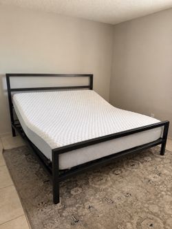 King Adjustable Base Bedroom Set