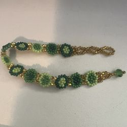 Handmade Gold & Green Beaded Flower Bracelet 7”