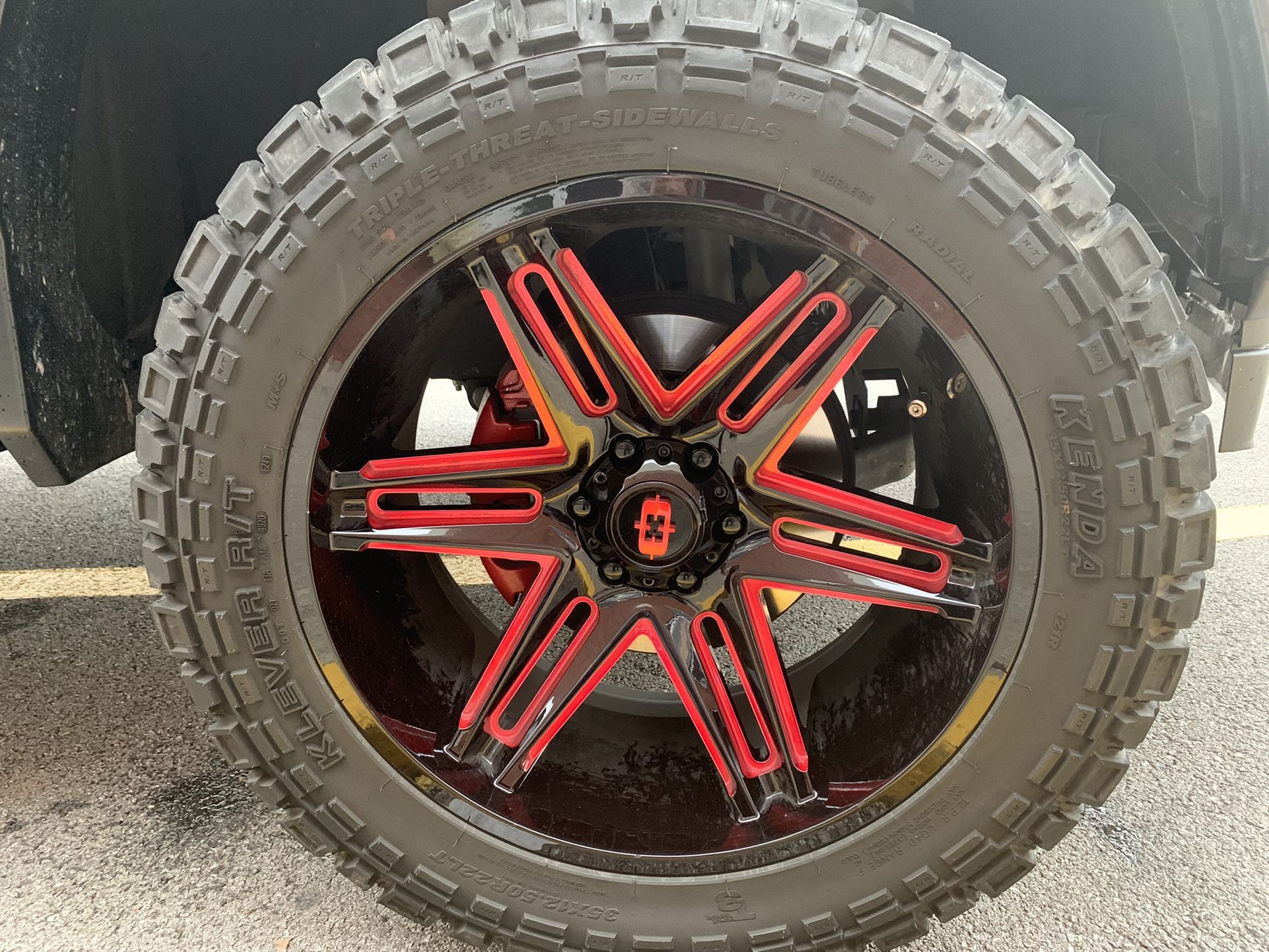 Selling Tires 35’s Kendra’s