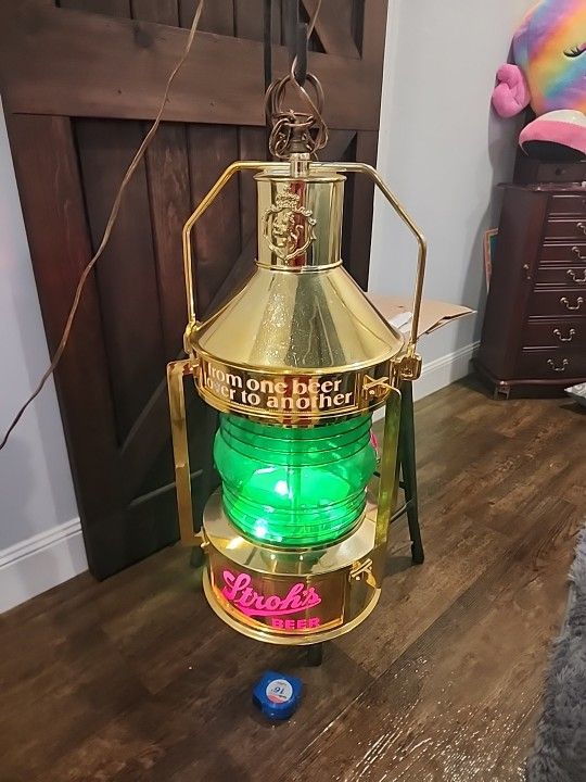 VINTAGE WORKING ROTATING STROH'S BEER LARGE HANGING LANTERN LIGHT