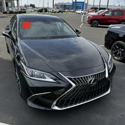 New & Used Chevy’s & Caddy! Pre-Owned Too!