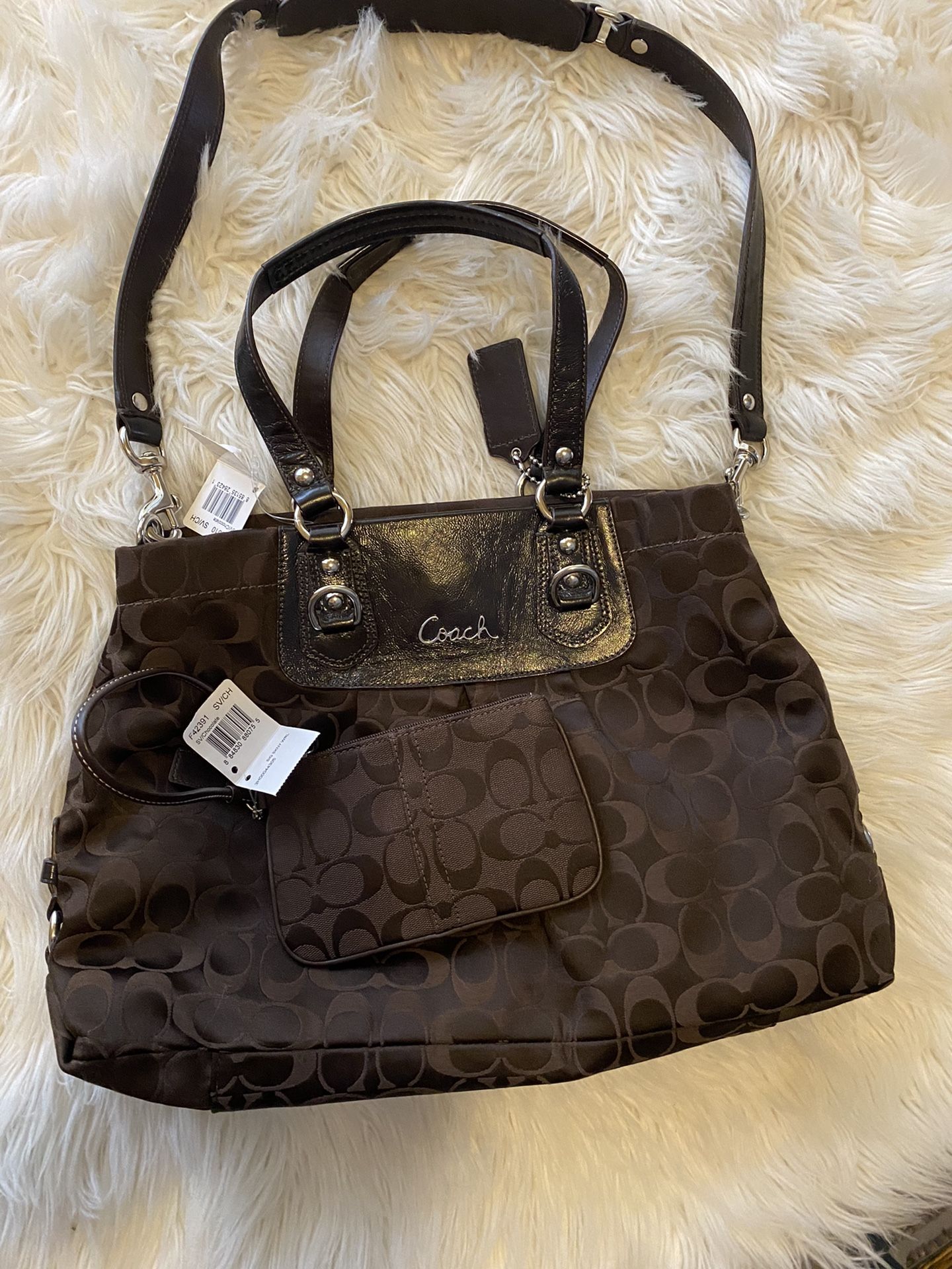 Coach Purse And Wristlet