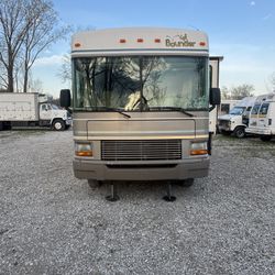 2000 Fleet wood Bounder RV