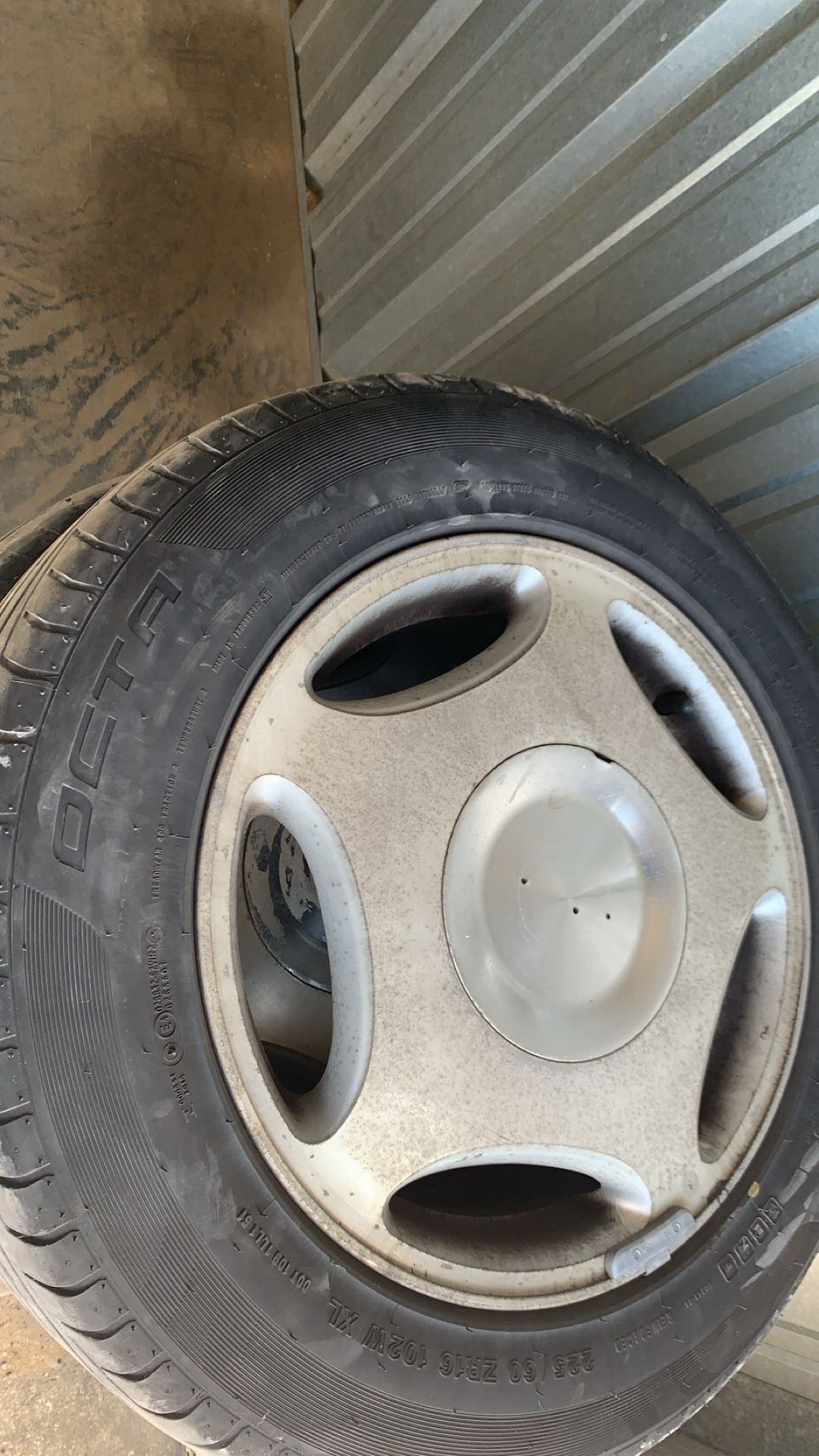 Lexus Ls wheels and Tires