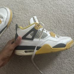 Jordan 4 vivid sulfar