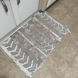 Tan & Grey Bathroom Rugs 