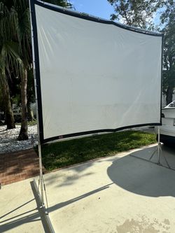 Outdoor Projector Screen