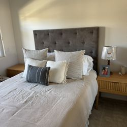 Queen Bed Set (mattress not included) 