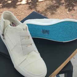 Women's Blowfish Malibu Mamba Wedge Shoes - 8.5