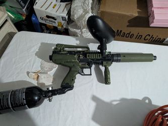 PAINTBALL GUN
