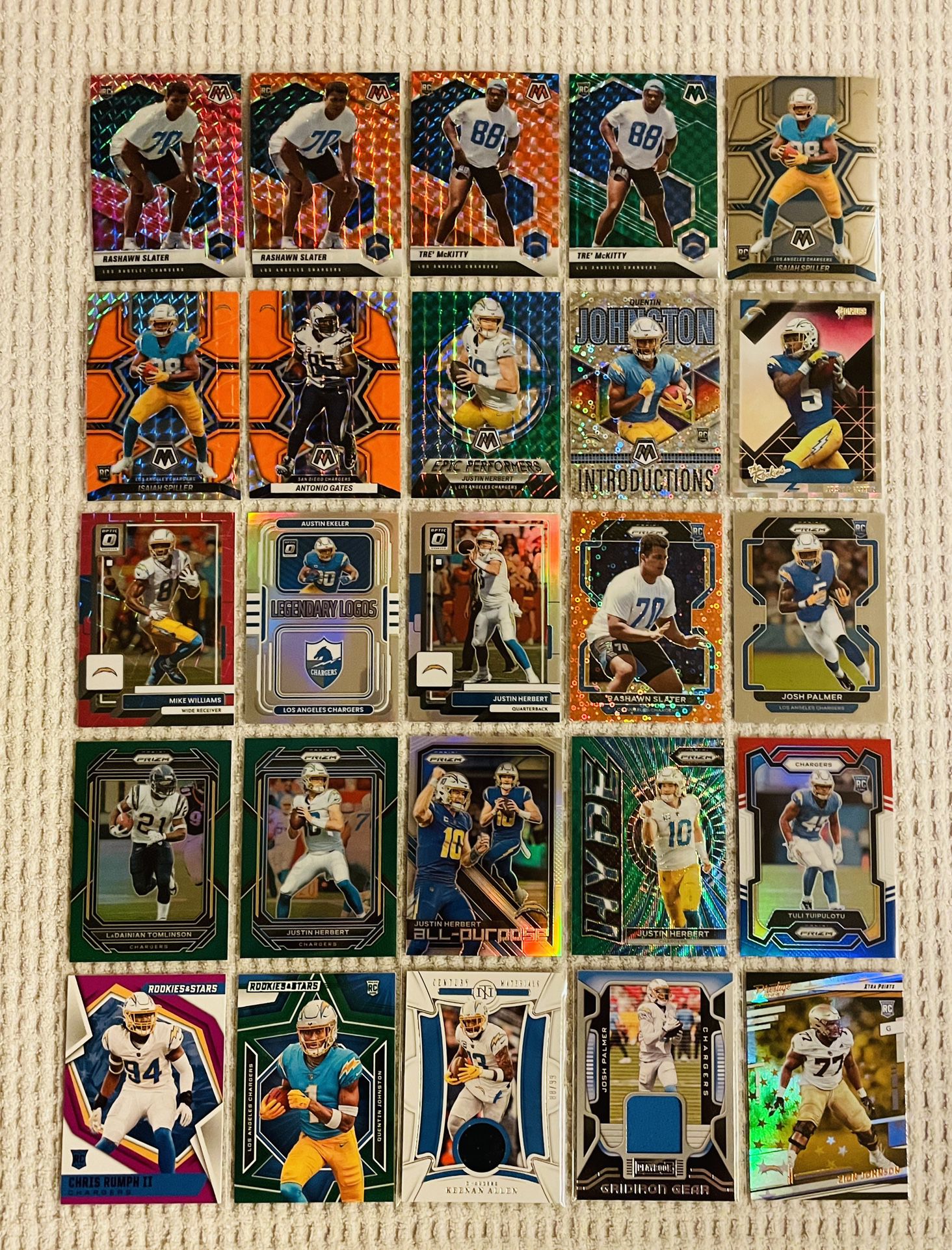 Los Angeles Chargers 25 Card Football Lot! Rookies, Prizms, Parallels, Memorabilia, Short Prints, Variations & More!