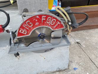 Big Foot Worm Drive Circular Saw