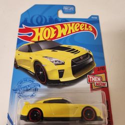 Hot Wheels '17 Nissan GT-R R35 Yellow 